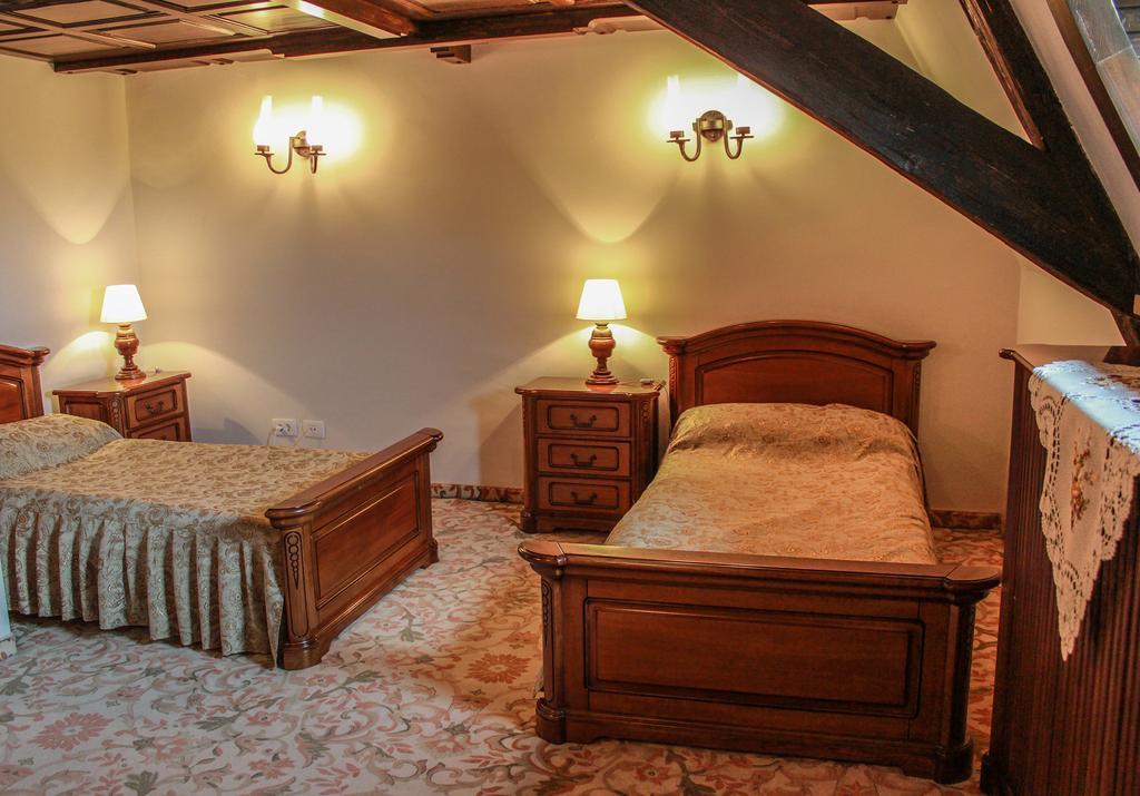 Hotel Medieval Alba Iulia Chambre photo
