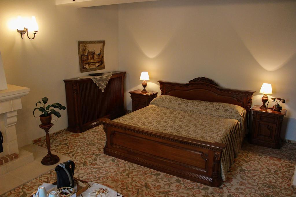 Hotel Medieval Alba Iulia Chambre photo