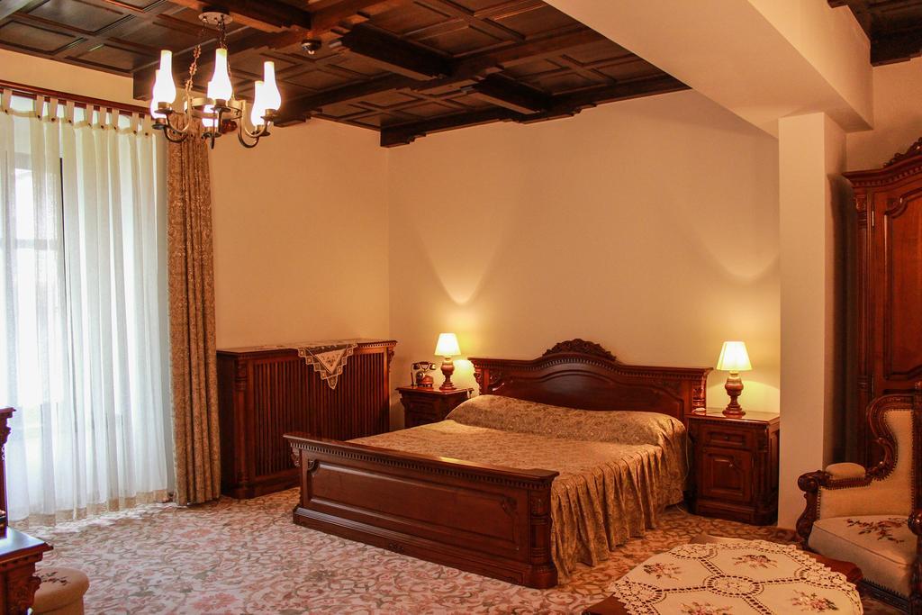 Hotel Medieval Alba Iulia Chambre photo