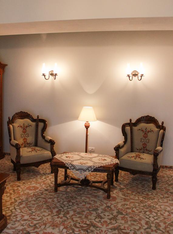 Hotel Medieval Alba Iulia Chambre photo
